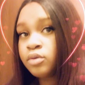 Meet your Posher, Antionette